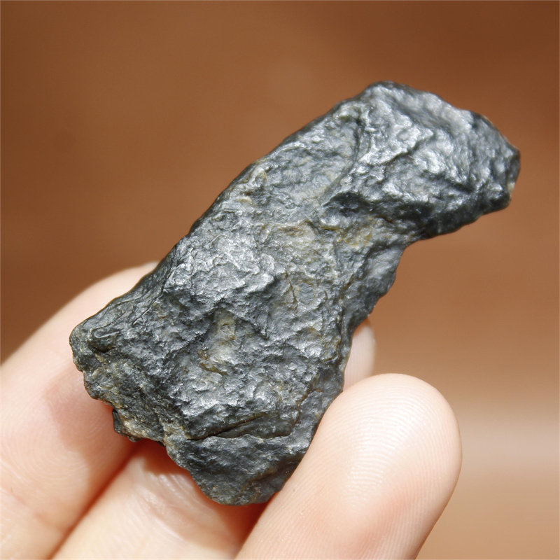 7克新疆和田玉墨玉戈壁料原石玩料阳起石结构天然玉石学习标本玉