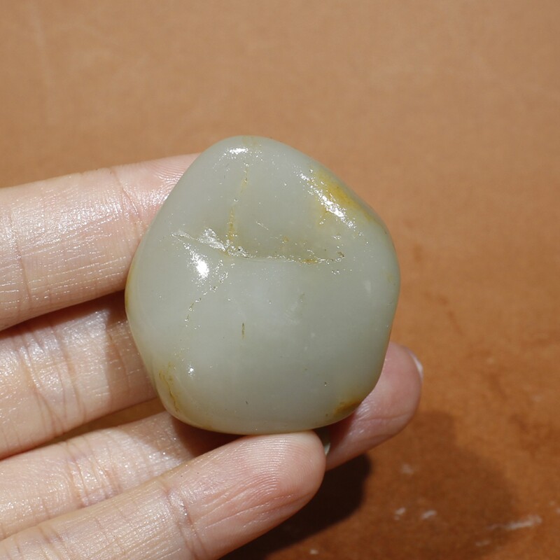 细腻挂件新疆和田玉青白玉籽料