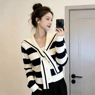 2026超火穿搭一整套春装小香风条纹针织上衣阔腿裤韩系chic套装女