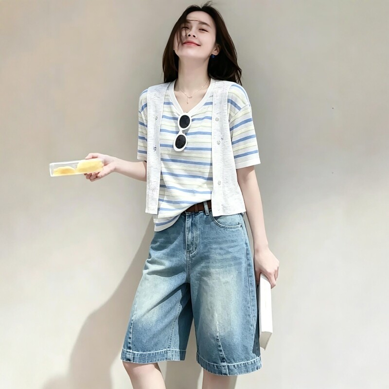 夏季小个子显瘦T恤牛仔套装女图片