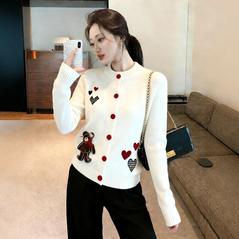 2026超火穿搭一整套爱心小熊提花毛衣针织衫阔腿裤时尚减龄套装春