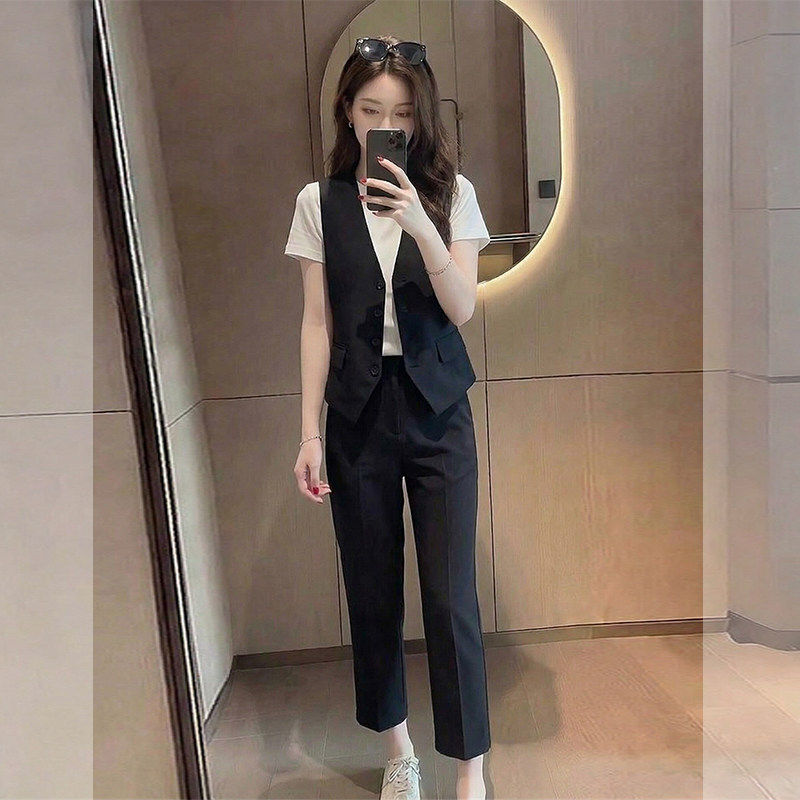 夏季新款小西装风马甲三件套女装图片