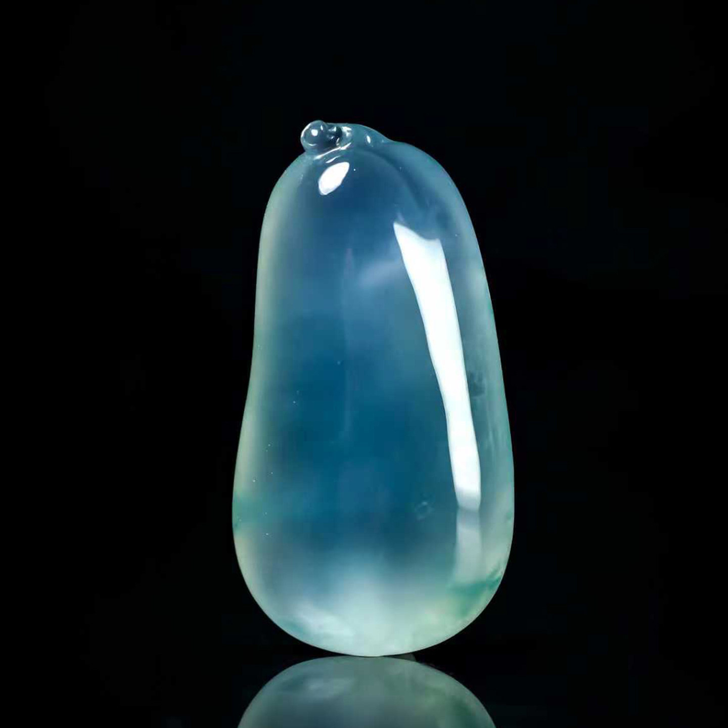 羊子珠宝 福落满庭 老坑冰玻种素雅天空蓝翡翠福瓜挂件12.4