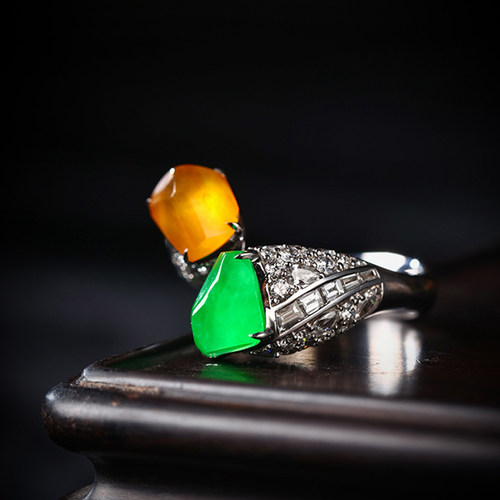 羊子珠宝 指尖春秋 老坑高冰种起莹18K镶翡翠双色设计款戒指12.16