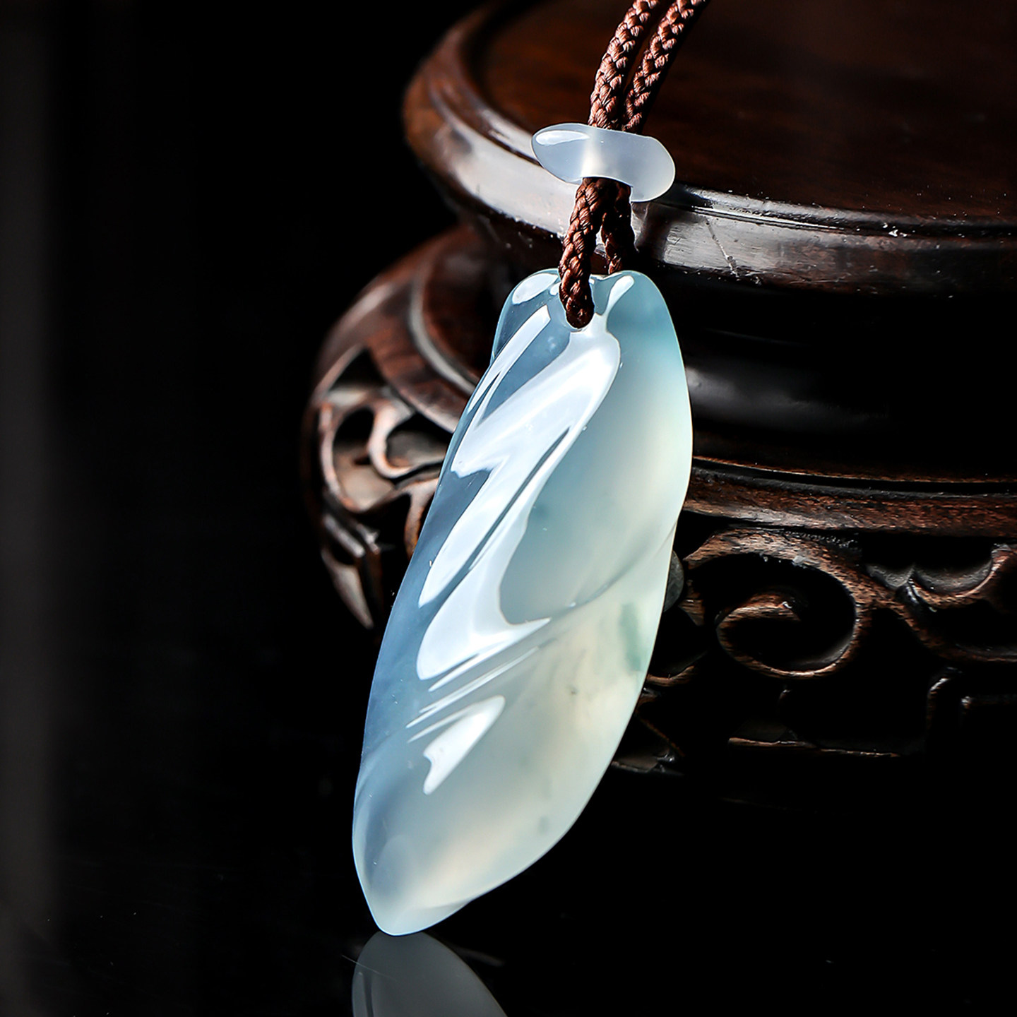 羊子珠宝 岚岫 老坑种带底色飘花翡翠随形吊坠1.29