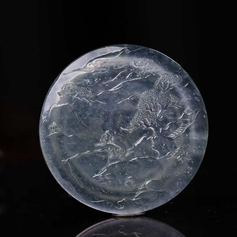 羊子珠宝 《独钓寒江雪》木那玻璃种镯心翡翠圆牌 苏工大师御作