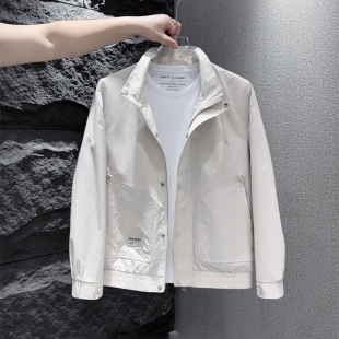 男士夹克秋季休闲立领上衣2026新款青年潮流春秋简约男款外套潮牌