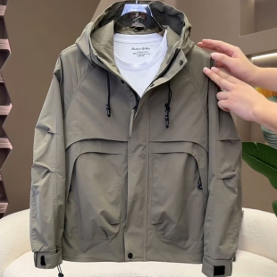 男士冲锋外套2025新款加棉短款工装夹克秋冬款休闲连帽宽松高级感