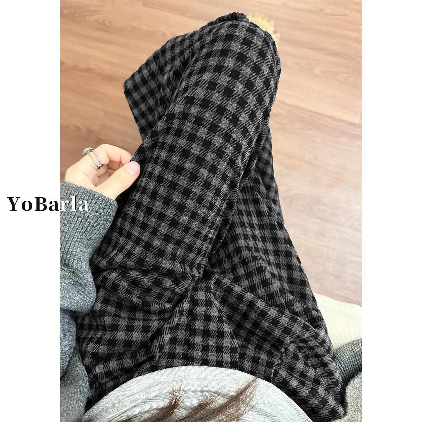 修饰腿型，百搭显瘦的格子休闲裤