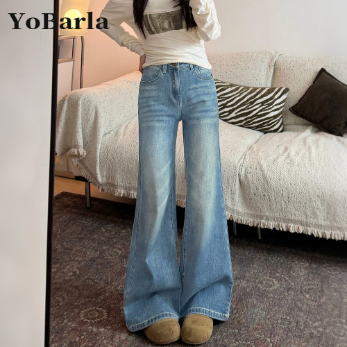 复古高腰大码显瘦微喇牛仔裤女