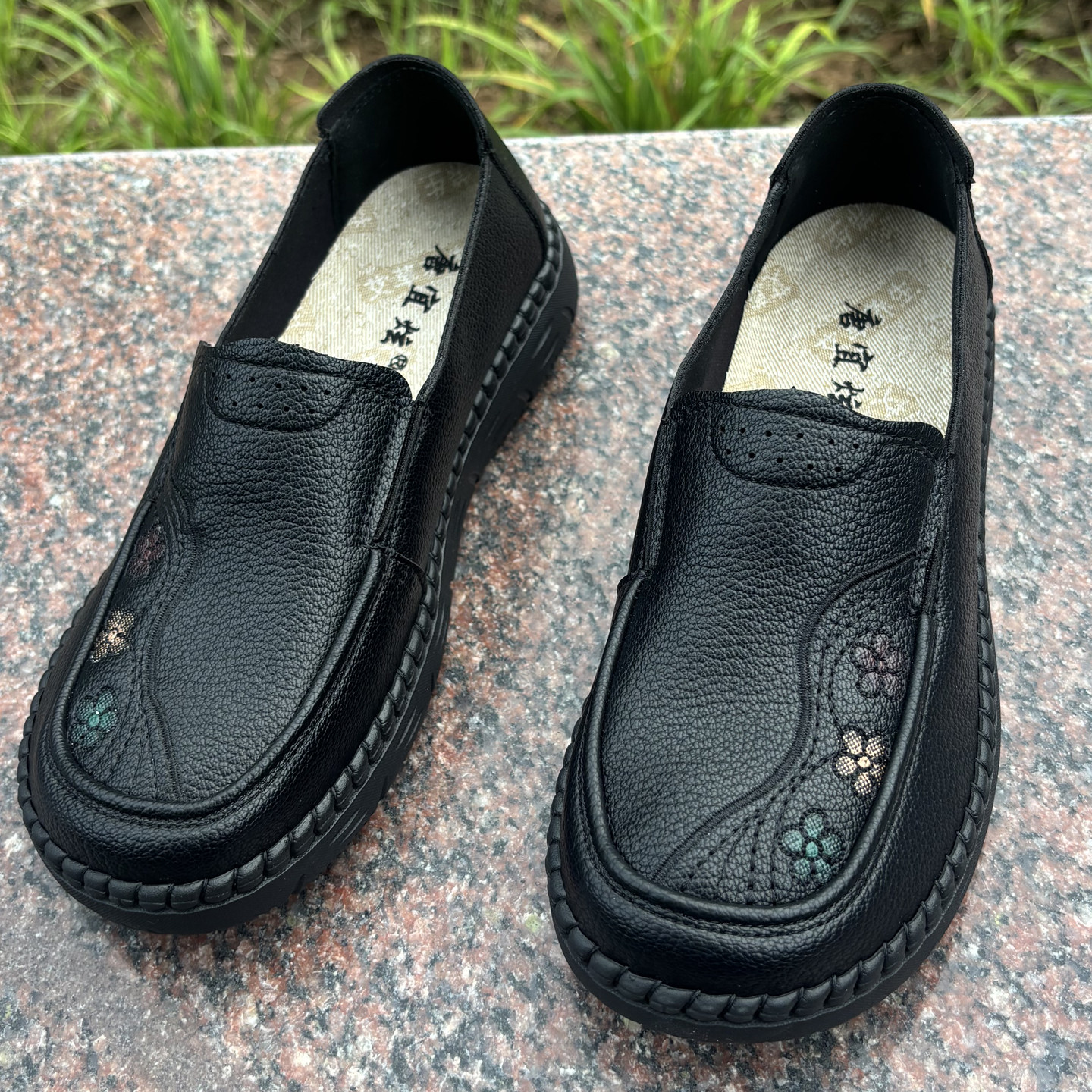 老北京布鞋女春秋款一脚蹬软底防滑平底轻便舒适中老年妈妈休闲鞋