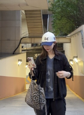 【小恩推荐】不退换全韩LUCKYCHOUETTE韩代外套 LFUA-W25240 5I03