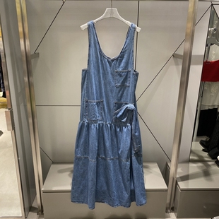 5I03 W25280 不退换全韩百货LUCKYCHOUETTE韩代25秋连衣裙 LFPD