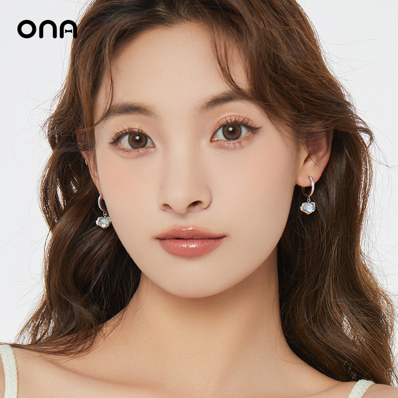 ona月光石小众设计高级感耳坠