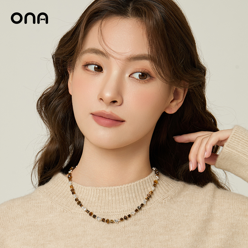 ona美拉德琥珀色项链女