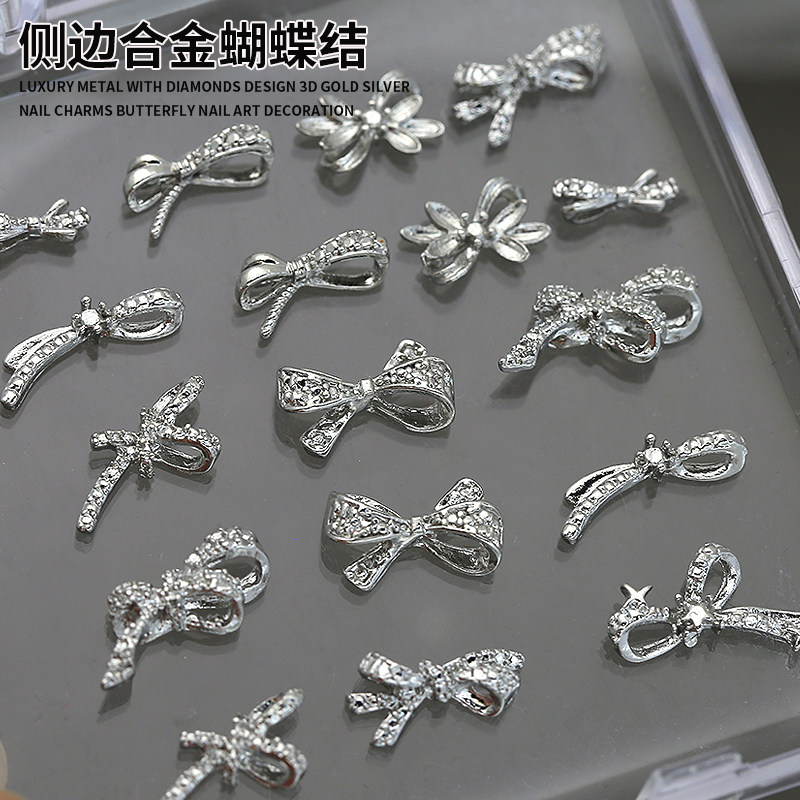 网红合金饰品美甲银色侧边蝴蝶结领结飘带穿戴甲堆钻配饰指甲钻饰