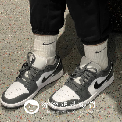 Nike耐克 男子Air Jordan1AJ1低帮复古休闲板鞋篮球鞋553558-136