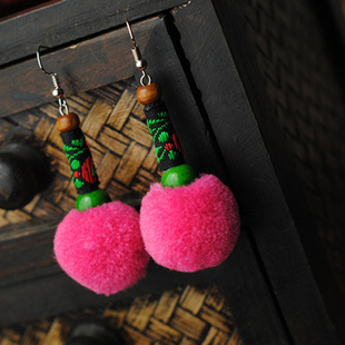 民族风复古可爱绒球耳环女个性绣花长耳坠无耳洞防过敏时尚百搭