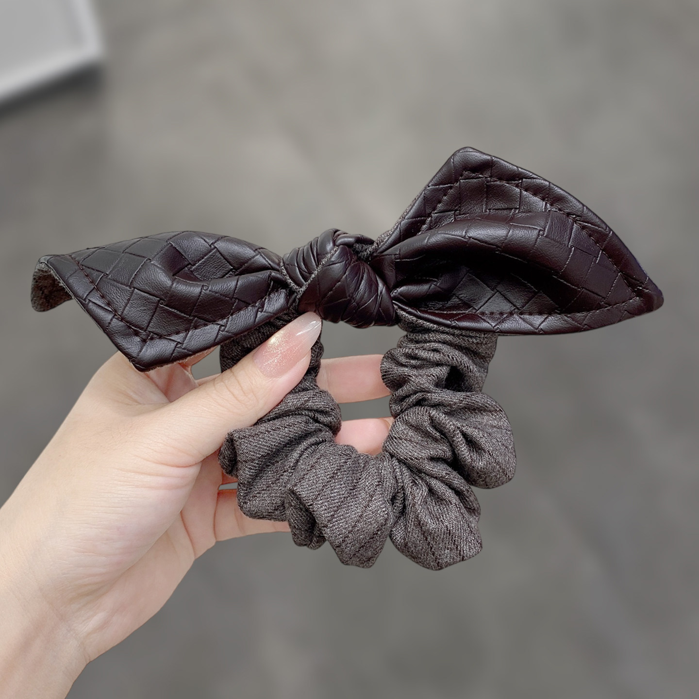 韩系棕皮格子蝴蝶结发圈弹力好不扯发扎马尾丸子头发绳秋冬发饰女
