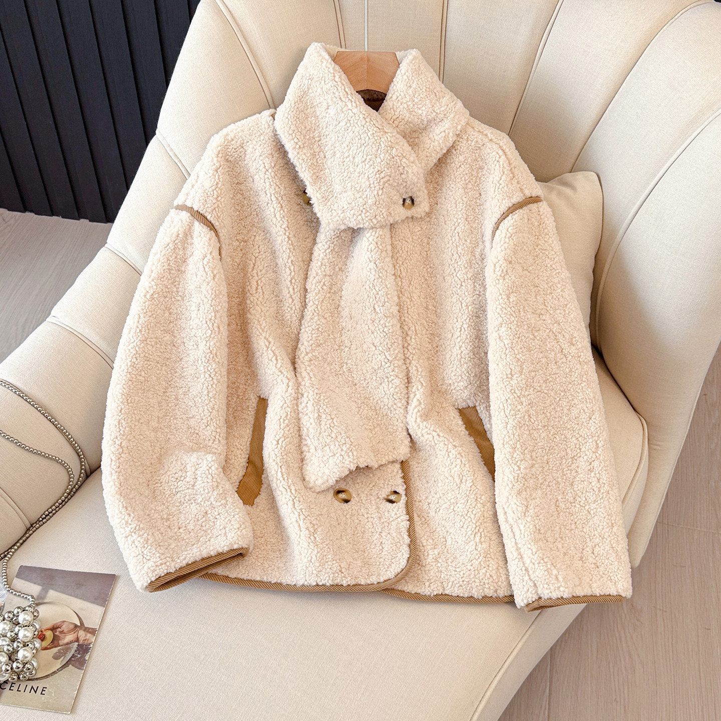 2026新款小个子羊羔毛外套女宽松可拆卸围巾杏色棉服减龄保暖上衣,女装/女士精品,皮草,淘宝优惠券,粉丝福利购,淘宝优惠卷