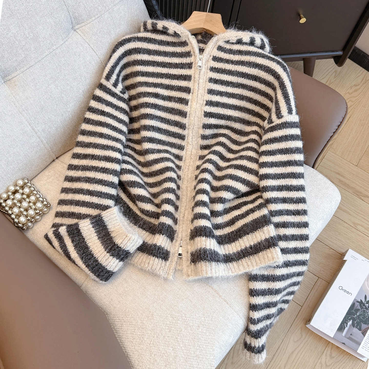 韩系撞色条纹长袖毛衣外套女2025