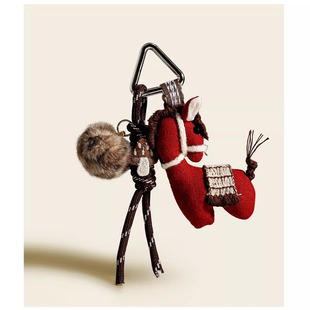 日本红色小马包包挂件毛绒公仔钥匙扣玩偶背包书包挂饰新年礼物