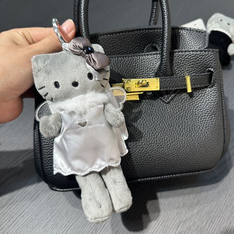 山吉50周年水泥灰Kitty长腿挂件