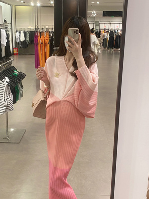 海德妈咪孕妇装v领贵气优雅拼色褶皱三宅风蝴蝶袖鱼尾长裙连衣裙