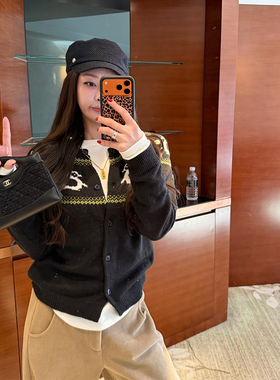 tingtings 企鹅提花白色羊毛针织上衣女秋冬新款显瘦黑色开衫毛衣