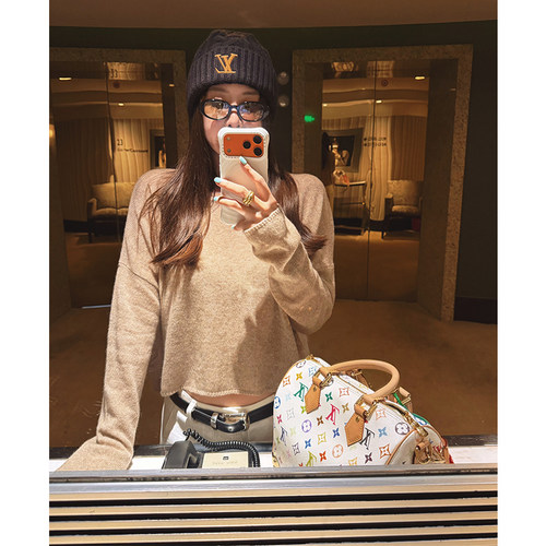 羊毛羊绒混纺微透防晒针织t恤女