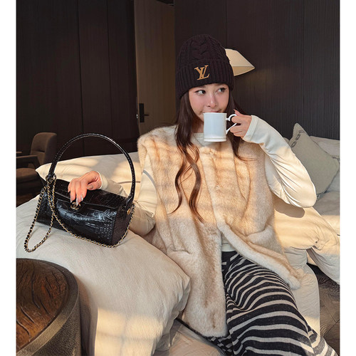 高级环保皮草马甲外套女秋冬保暖