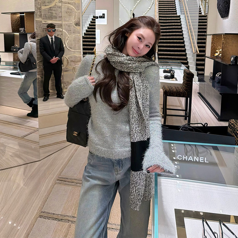 银丝小香风针织上衣女冬洋气毛衣