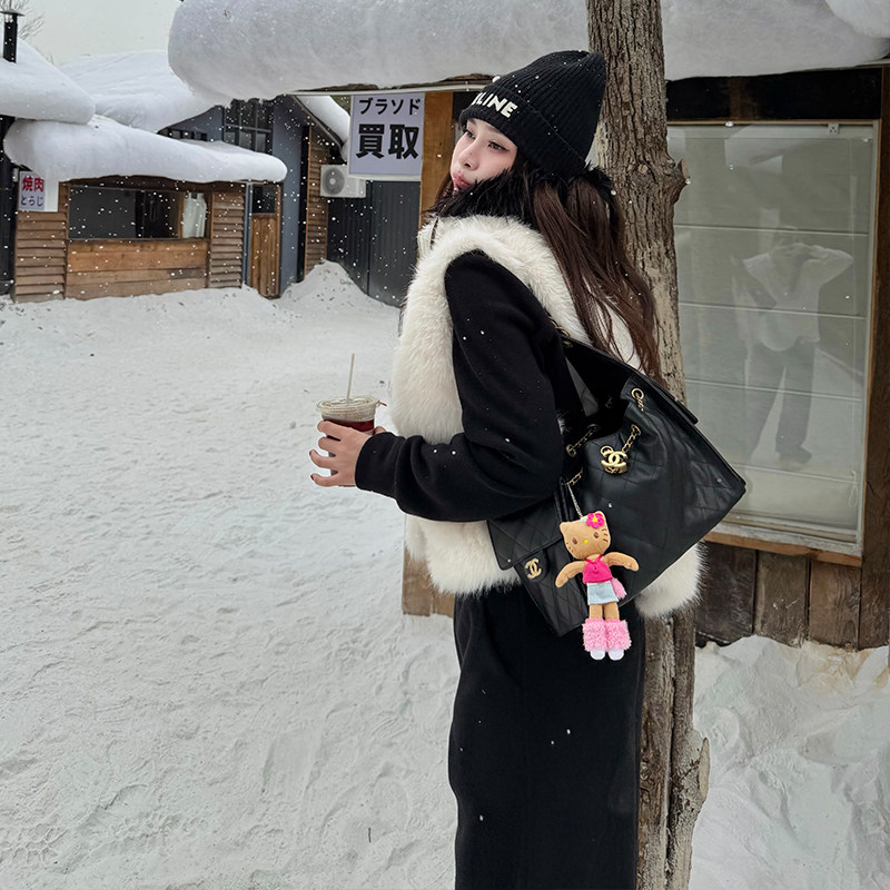 tingtings 高级白色环保皮草马甲女冬季新款保暖夹棉毛毛无袖外套,女装/女士精品,皮草,淘宝优惠券,粉丝福利购,淘宝优惠卷