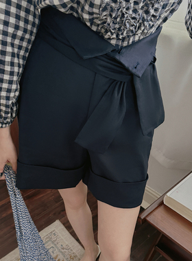 TOP家 两穿裤 法式时髦复古墨兰色天丝亚麻高腰系腰带翻边短裤女