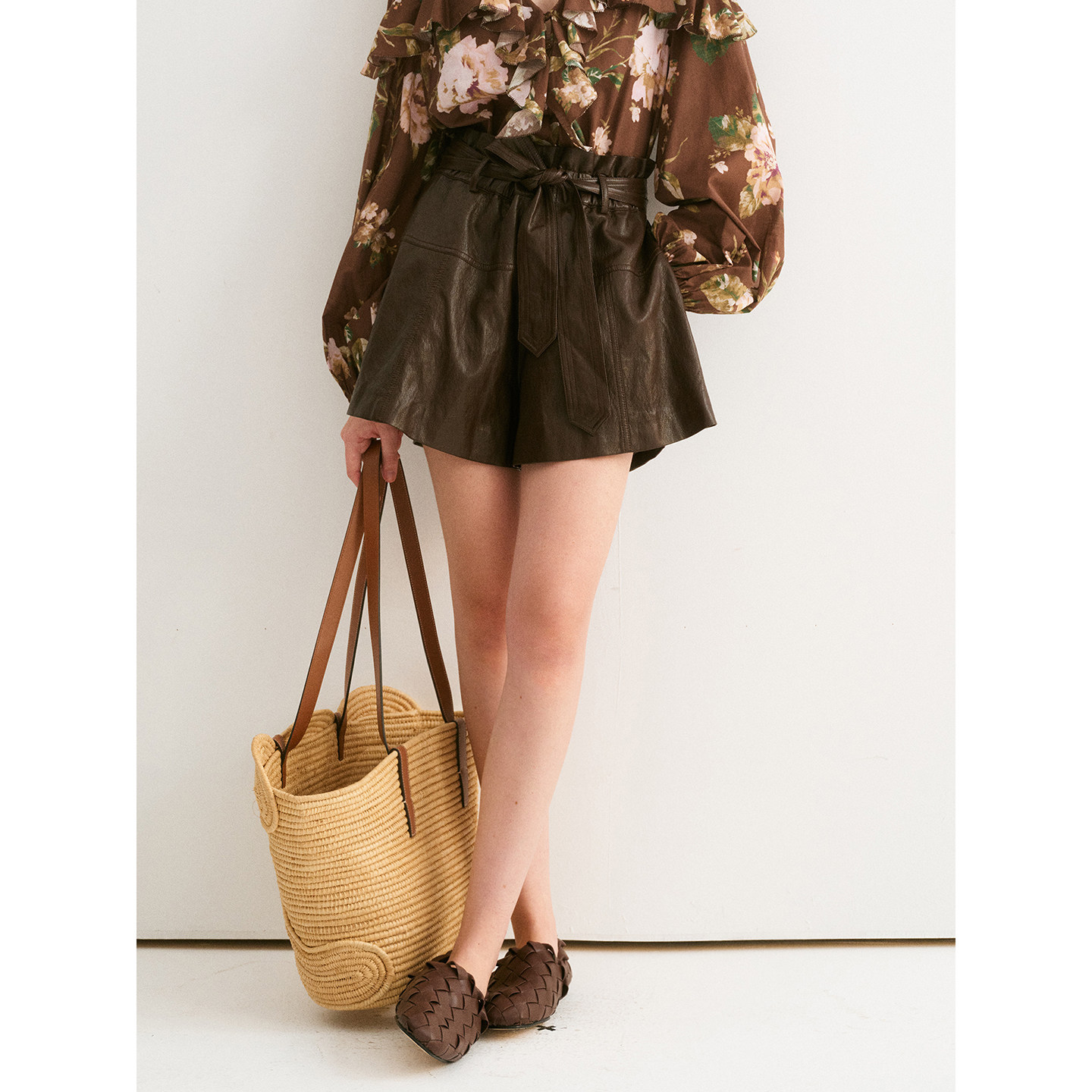 TOP家 摩卡慕斯 法式复古时髦咖色油腊光泽环保皮a摆松紧腰裙裤