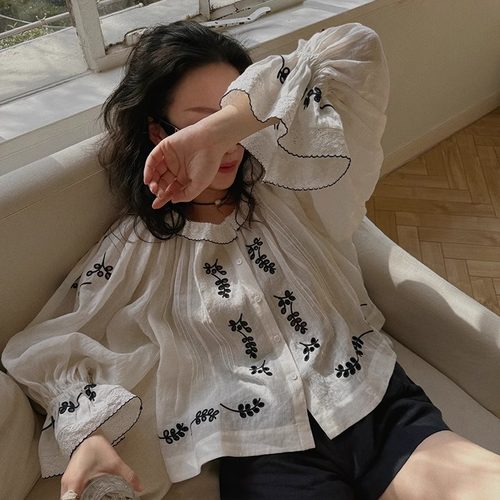 TOP家 浪漫惬意 法式复古田园纯亚麻圆领长袖蕾丝花边宽松白衬衫