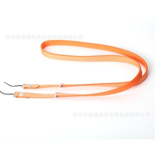 适用苹果iPhone 17跨肩背带挂绳crossbody strap磁吸斜跨手机