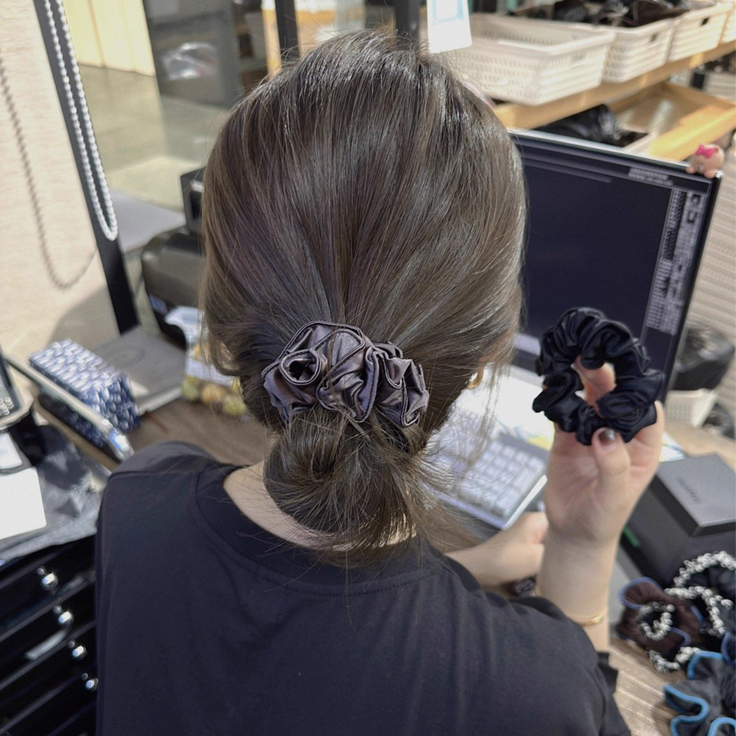 缎面牛奶丝木耳边小肠发圈高马尾百搭扎头头饰高弹力耐用发绳皮筋,饰品/流行首饰/时尚饰品新,发饰,淘宝优惠券,粉丝福利购,淘宝优惠卷