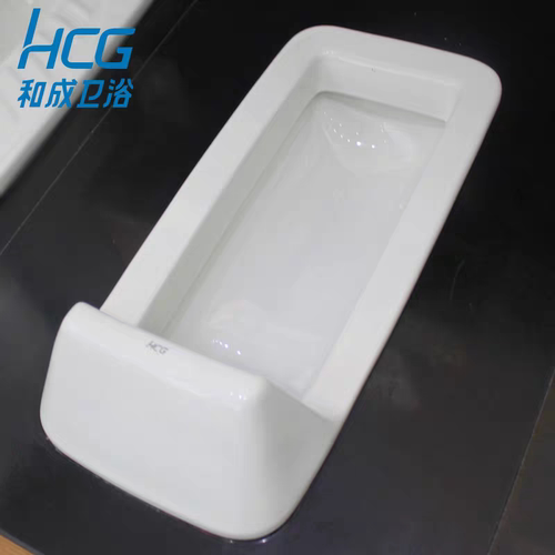 HCG和成陶瓷蹲坑C132 蹲便器 带挡头蹲式马桶前挡水