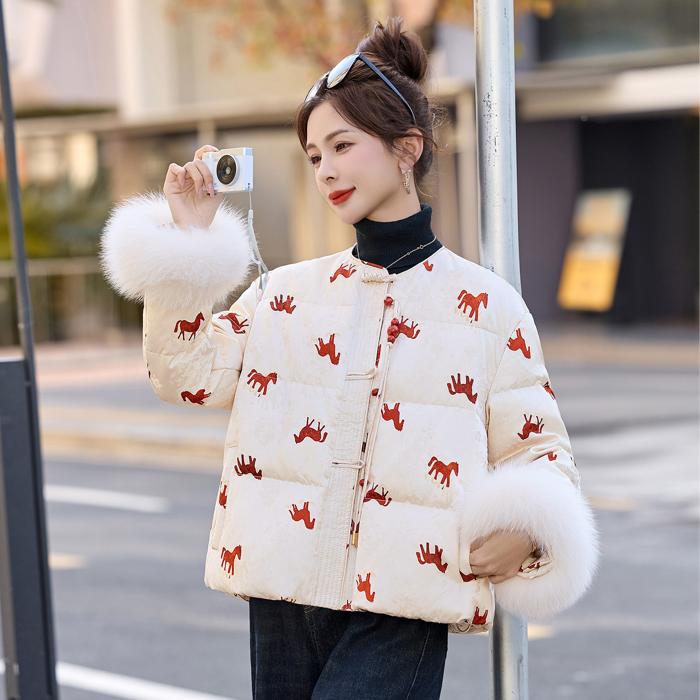 新中式羽绒服2025冬季新款气质国风羽绒外套配真狐狸袖毛RS2859