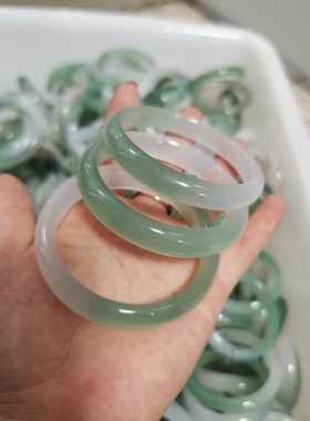 包邮/天然半山半水玛瑙手镯天青色高冰种玉髓镯子油青色古风玉镯