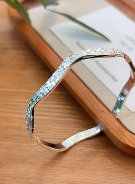 2026年波浪碎冰冰手镯女实心小众胖东来镯子感轻奢百搭手环包邮