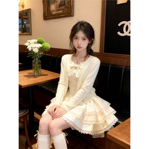 高级感绝美气质蓬蓬连衣裙女2026春夏穿搭显瘦短裙杏色开衫两件套