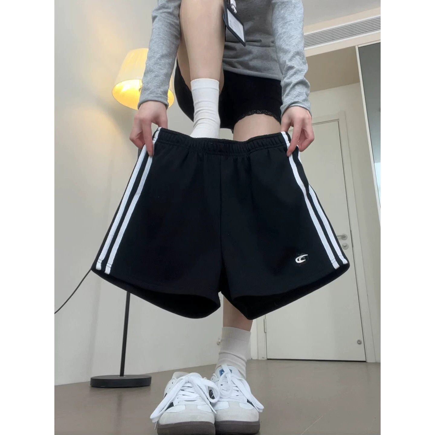 黑色两杠短裤女2026新款夏季薄款高腰显瘦宽松运动跑步休闲三分裤