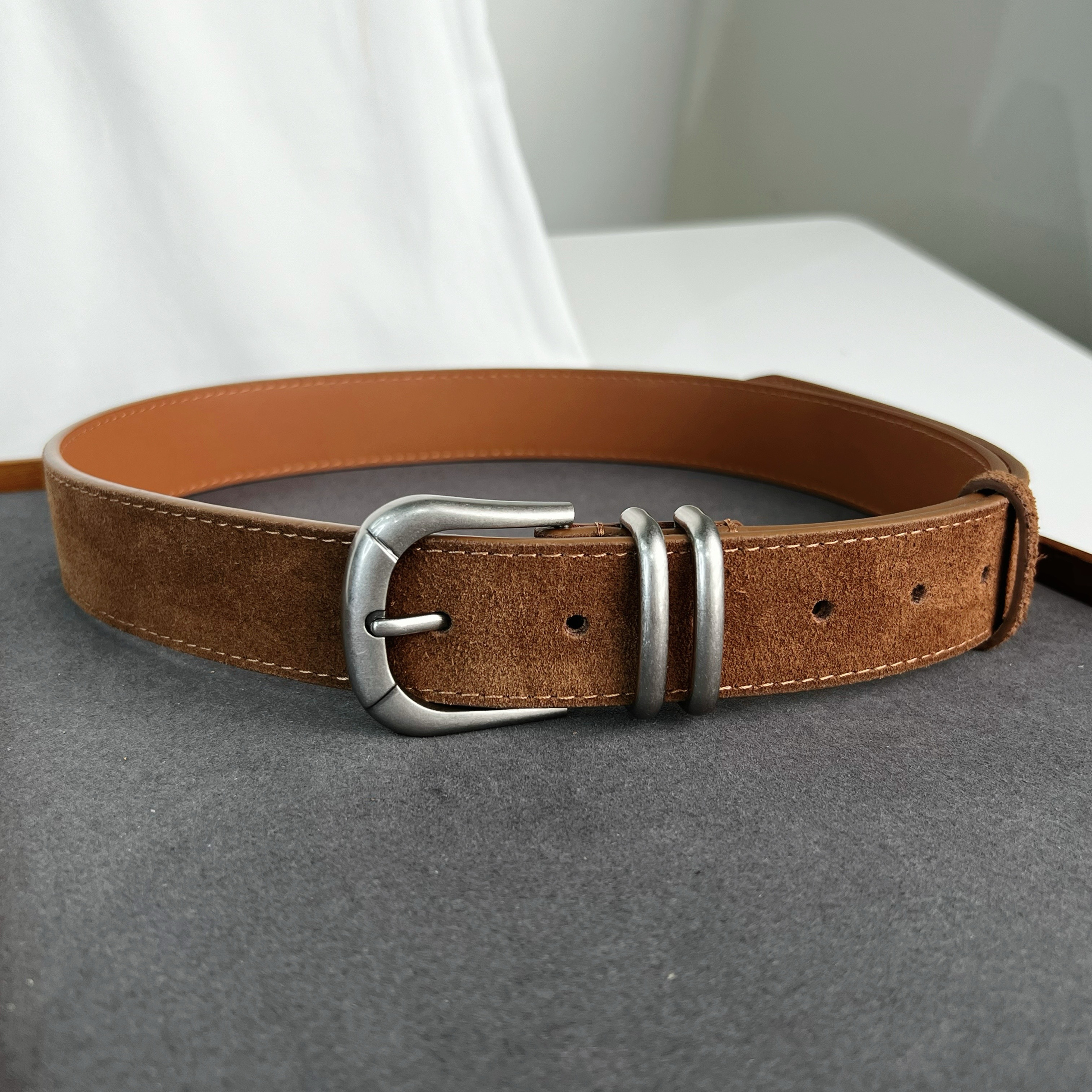 法式简约复古银扣翻毛皮牛二层绒面腰带女搭配低腰裤半裙反绒皮带