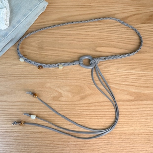 26夏新流行皮条编织腰绳流苏串珠装 饰y2k街头穿搭细腰链配低腰裤