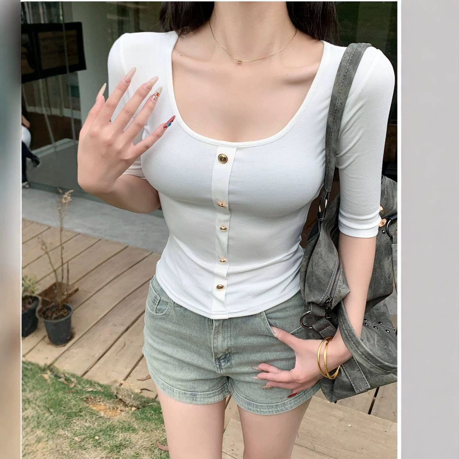 黑色方领五分袖t恤女春夏季辣妹性感修身显瘦短款内搭打底衫上衣