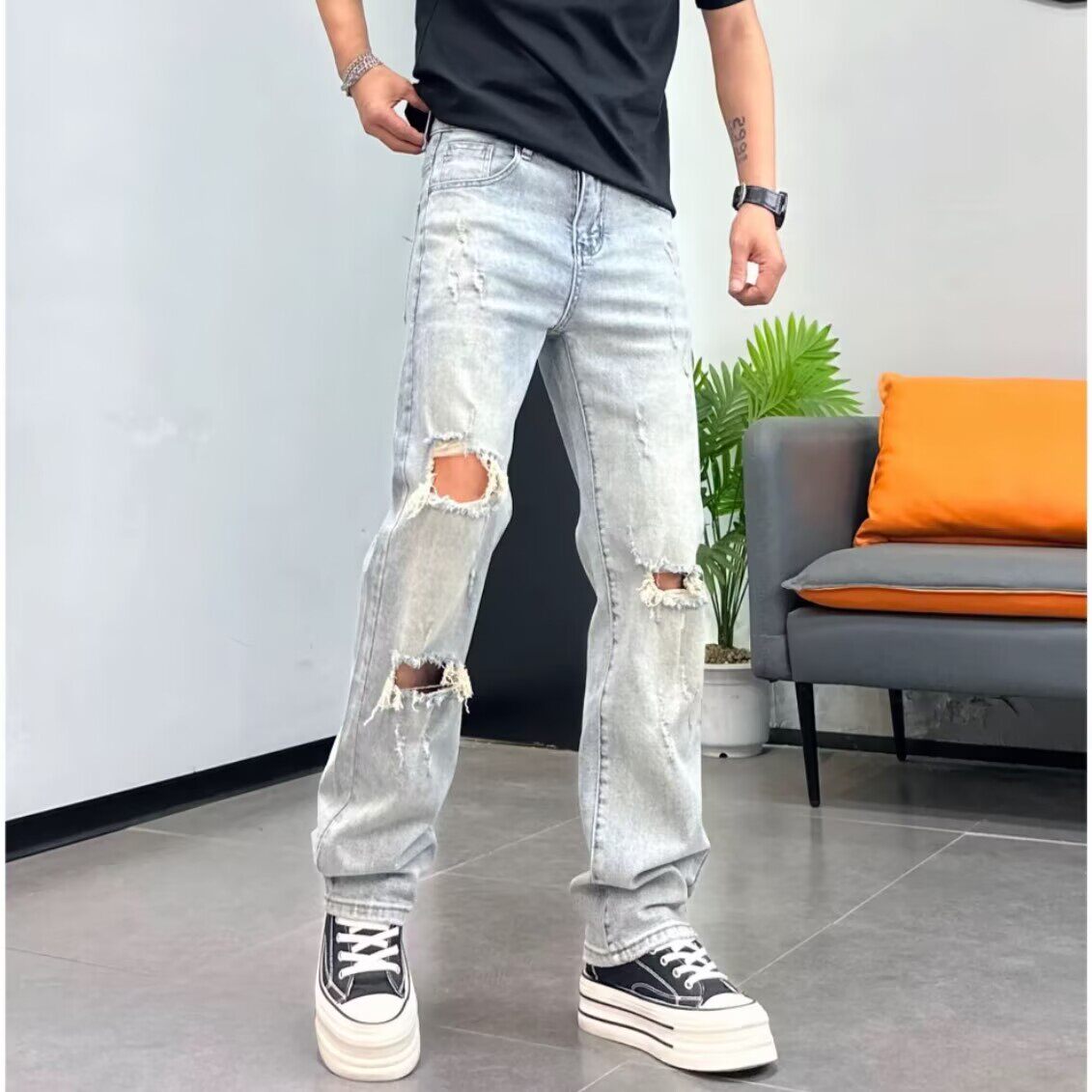 高端个性破洞牛仔裤男合身小直筒水洗浅蓝色刮烂美式休闲长裤夏季