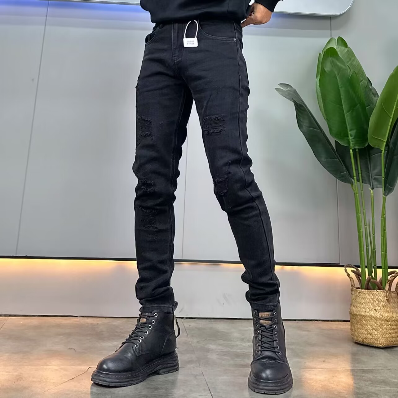 设计款破洞补丁牛仔裤男修身小脚秋冬季新款韩版时尚小脚黑色长裤