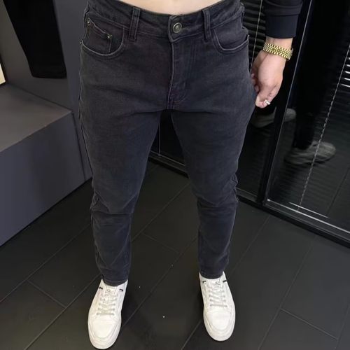 黑灰色牛仔裤男修身小脚2025秋季